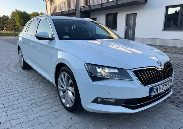 skoda superb Skoda Superb cena 46000 przebieg: 303000, rok produkcji 2016 z Mielec